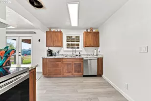 203 Alameda St, Myrtle Creek, OR 97457 - Photo 13