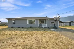 203 Alameda St, Myrtle Creek, OR 97457 - Photo 29