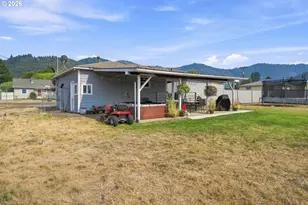 203 Alameda St, Myrtle Creek, OR 97457 - Photo 25