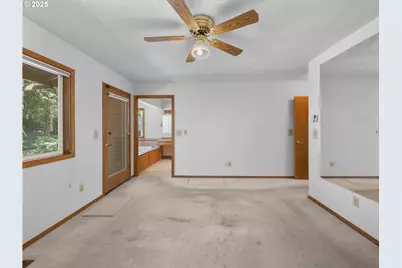 13221 SE Blackberry Cir, Portland, OR 97236 - Photo 19