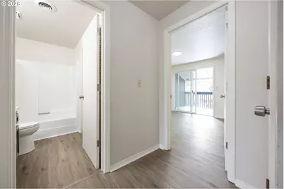 4921 SW 59th Ave #4, Portland, OR 97221 - Photo 9