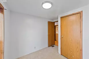 67624 Spinreel Rd, North Bend, OR 97459 - Photo 17