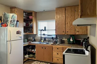 320 S Columbia St, Milton-Freewater, OR 97862 - Photo 5