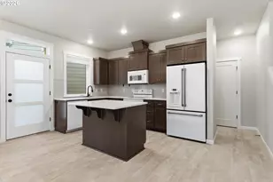 1811 Cousteau Loop SE, Salem, OR 97302 - Photo 7