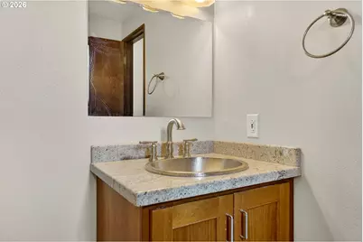 17363 SW Washington Ct, Beaverton, OR 97078 - Photo 21