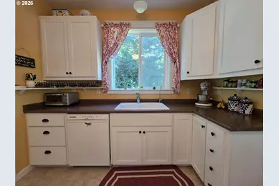 225 18th St, Port Orford, OR 97465 - Photo 7
