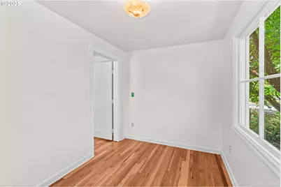 115 E Hilliard Ln, Eugene, OR 97404 - Photo 27