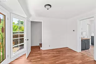 115 E Hilliard Ln, Eugene, OR 97404 - Photo 11