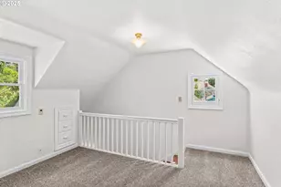 115 E Hilliard Ln, Eugene, OR 97404 - Photo 35