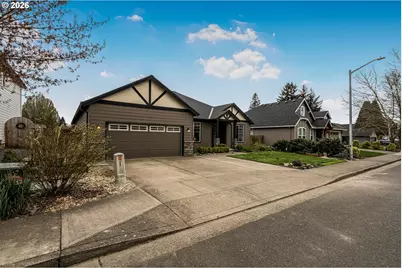 221 E 16th St, Lafayette, OR 97127 - Photo 3