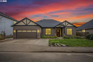 221 E 16th St, Lafayette, OR 97127 - Photo 5