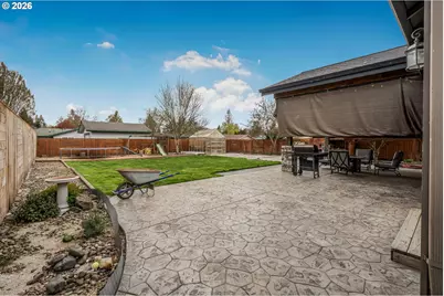 221 E 16th St, Lafayette, OR 97127 - Photo 43