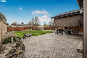 221 E 16th St, Lafayette, OR 97127 - Photo 43