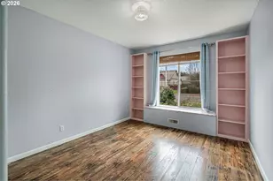 221 E 16th St, Lafayette, OR 97127 - Photo 11