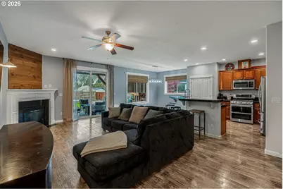 221 E 16th St, Lafayette, OR 97127 - Photo 19