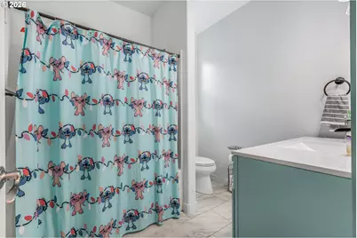 221 E 16th St, Lafayette, OR 97127 - Photo 13