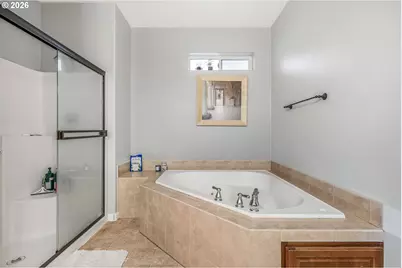 221 E 16th St, Lafayette, OR 97127 - Photo 29