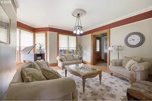 1121 Main St, Dallas, OR 97338 - Photo 11