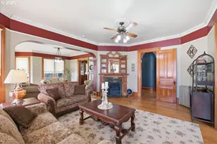 1121 Main St, Dallas, OR 97338 - Photo 13