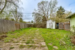 445 SW Juniper St, Junction City, OR 97448 - Photo 35