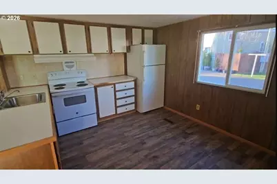 82 SE 16551 Dr #21, Clackamas, OR 97015 - Photo 7