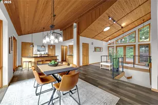 3758 Pine Canyon Dr, Eugene, OR 97405 - Photo 13