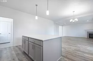 673 Parker Loop, Silverton, OR 97381 - Photo 19