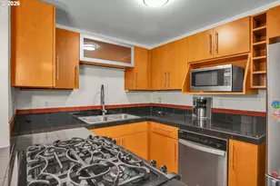 4956 NE 9th Ave, Portland, OR 97211 - Photo 5