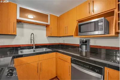 4956 NE 9th Ave #2, Portland, OR 97211 - Photo 9