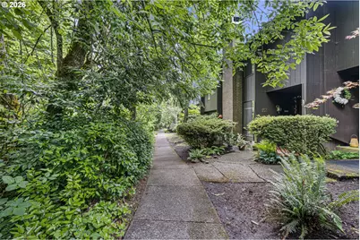 157 Westbrook Way, Eugene, OR 97405 - Photo 3