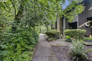 157 Westbrook Way, Eugene, OR 97405 - Photo 3