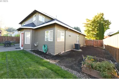 2640 NE Nova Ave, Hillsboro, OR 97124 - Photo 5