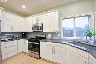 2640 NE Nova Ave, Hillsboro, OR 97124 - Photo 13