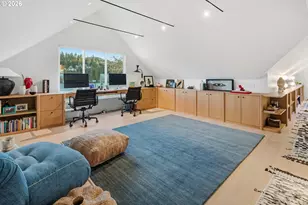 2600 Summit Dr, Lake Oswego, OR 97034 - Photo 39