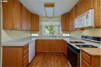 6290 Carman Dr, Lake Oswego, OR 97035 - Photo 11