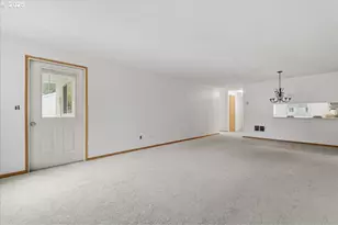 13216 NE Salmon Creek Ave, Vancouver, WA 98686 - Photo 7