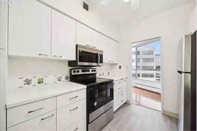 1500 SW 5th Ave #802, Portland, OR 97201 - Photo 9