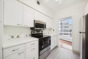 1500 SW 5th Ave, Portland, OR 97201 - Photo 9