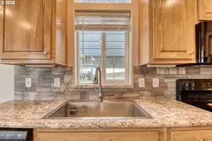 105 Columbia St, Helix, OR 97835 - Photo 15