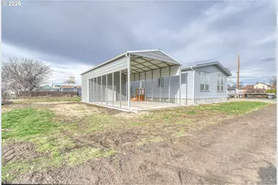 105 Columbia St, Helix, OR 97835 - Photo 3