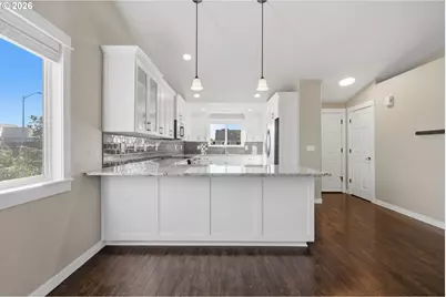 2607 Duke St, Woodburn, OR 97071 - Photo 9