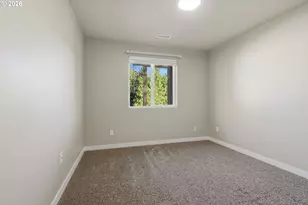 2607 Duke St, Woodburn, OR 97071 - Photo 13