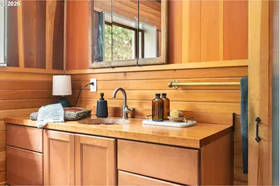 3366 NW Franklin Ct, Portland, OR 97210 - Photo 31