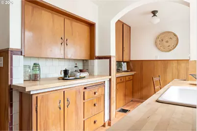 3366 NW Franklin Ct, Portland, OR 97210 - Photo 17