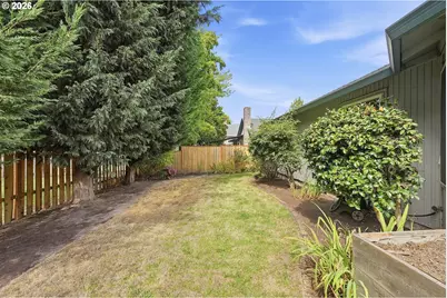 2053 SE 74th Ave, Hillsboro, OR 97123 - Photo 33