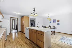 2053 SE 74th Ave, Hillsboro, OR 97123 - Photo 13
