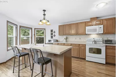 2053 SE 74th Ave, Hillsboro, OR 97123 - Photo 11