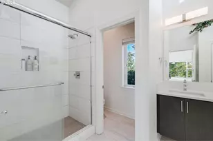 77 NE 58th Ave, Portland, OR 97213 - Photo 21