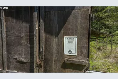 94010 North Way Ln, North Bend, OR 97459 - Photo 19