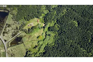 94010 N Way Ln, North Bend, OR 97459 - Photo 11